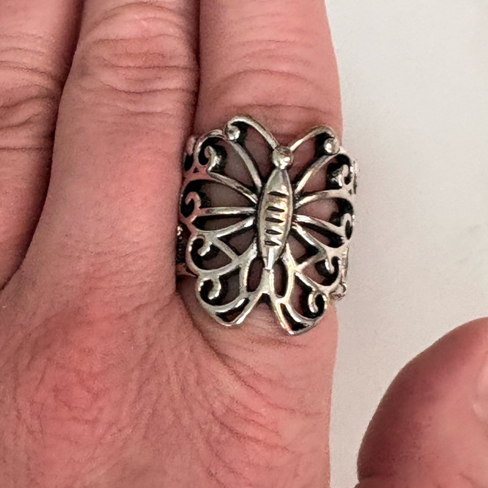 Butterfly Silver Tone Stretchy Adjustable Cocktail Statement Ring